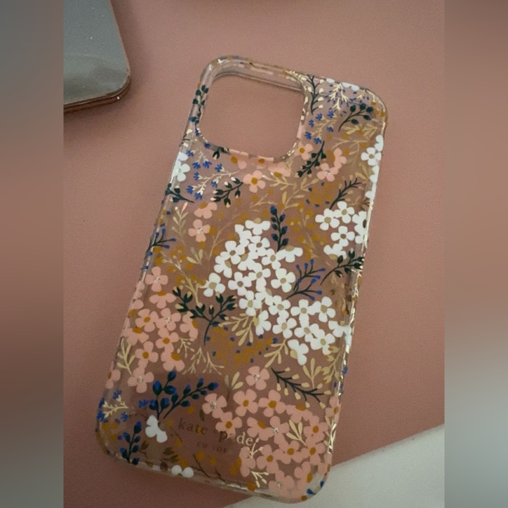 15 pro max. Kate spade phone case